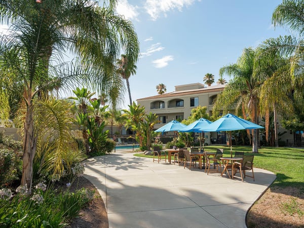 Las_Villas_del_Norte_Courtyard_3-1